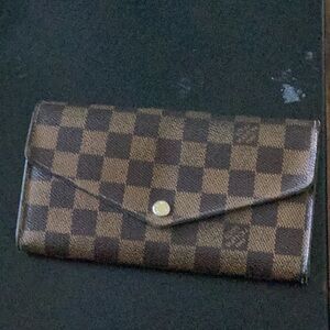 Louis Vuitton Sarah Damier Ebene Long Wallet